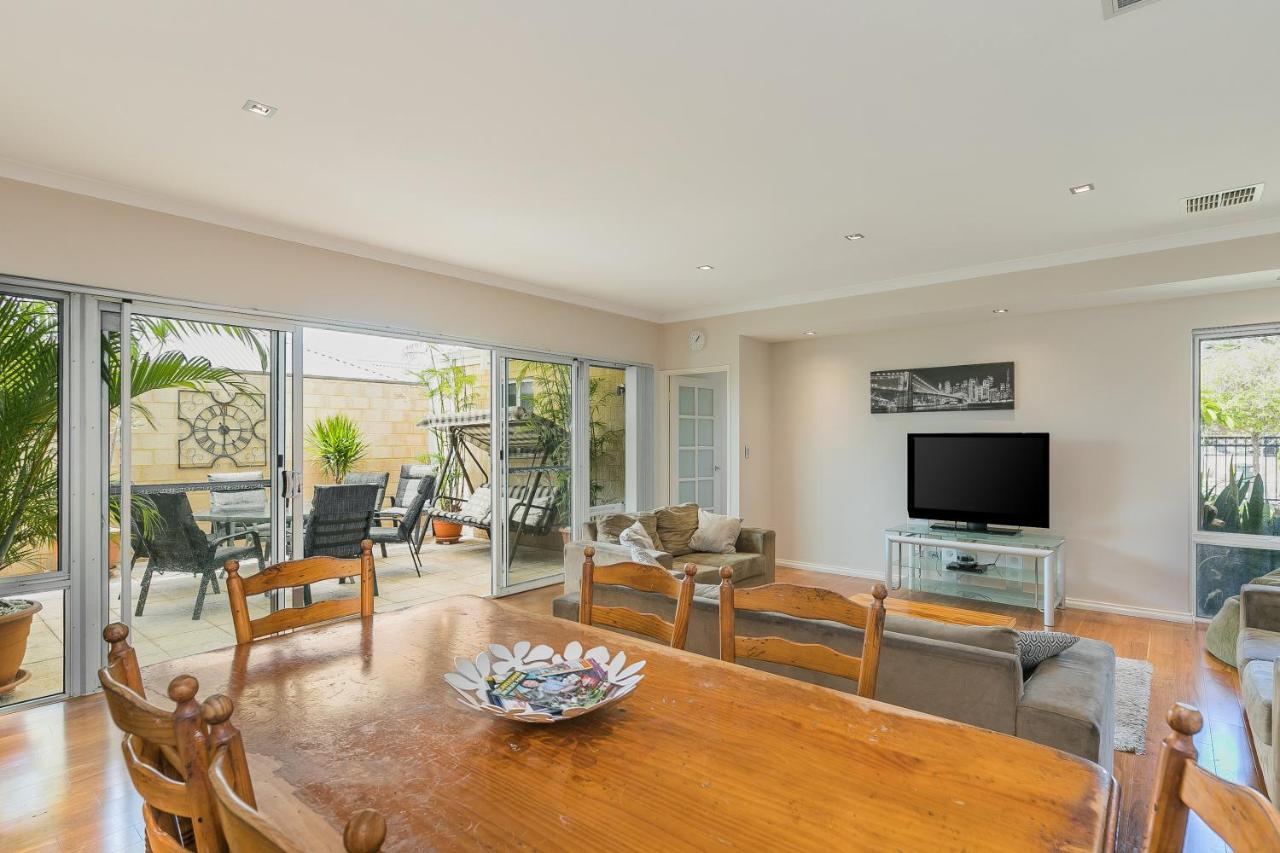 Ocean Keys Cottage - Free Wifi Mindarie Luaran gambar