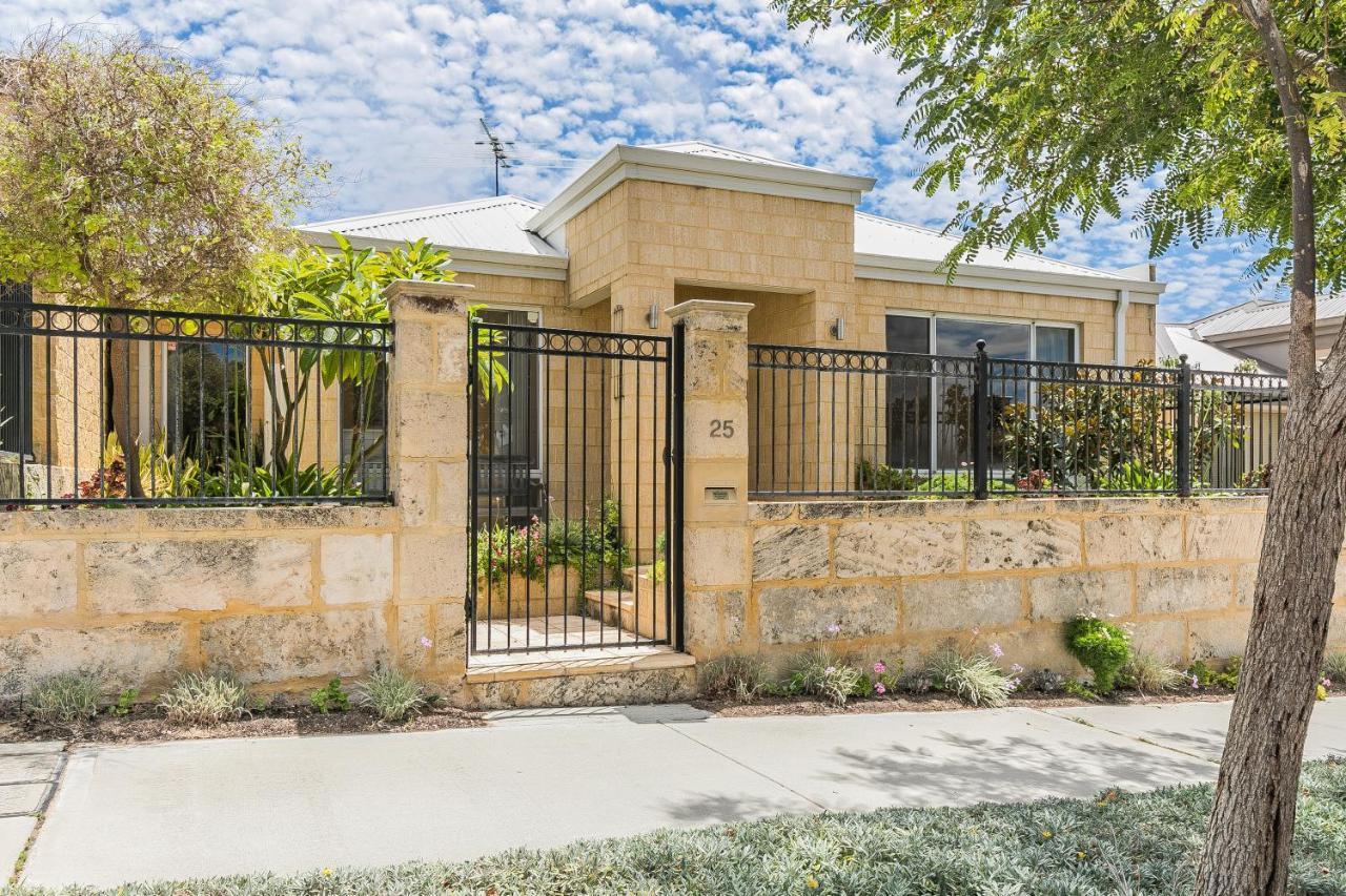 Ocean Keys Cottage - Free Wifi Mindarie Luaran gambar