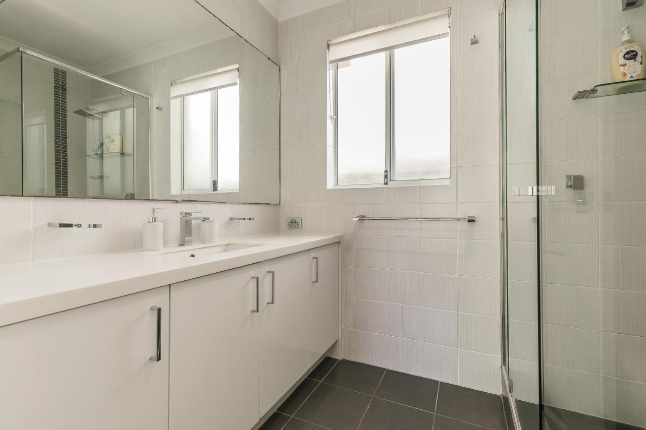 Ocean Keys Cottage - Free Wifi Mindarie Luaran gambar