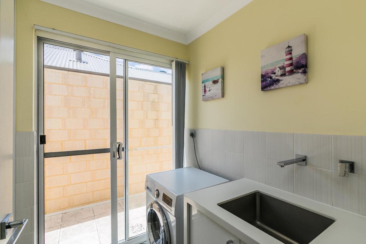 Ocean Keys Cottage - Free Wifi Mindarie Luaran gambar